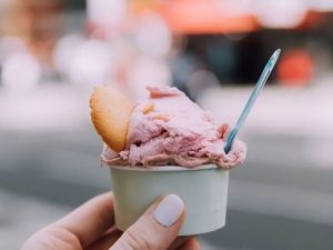 Crafting the Perfect Ice Cream Caption