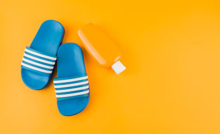 Flip-Flops in Winter: 4 Fashion Trends No One Told You About Screenshot 9